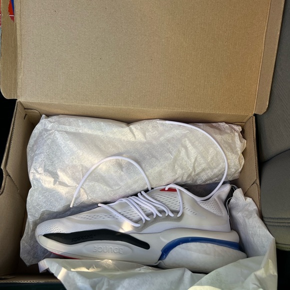 Adidas AlphaBoost V1 - Picture 5 of 6